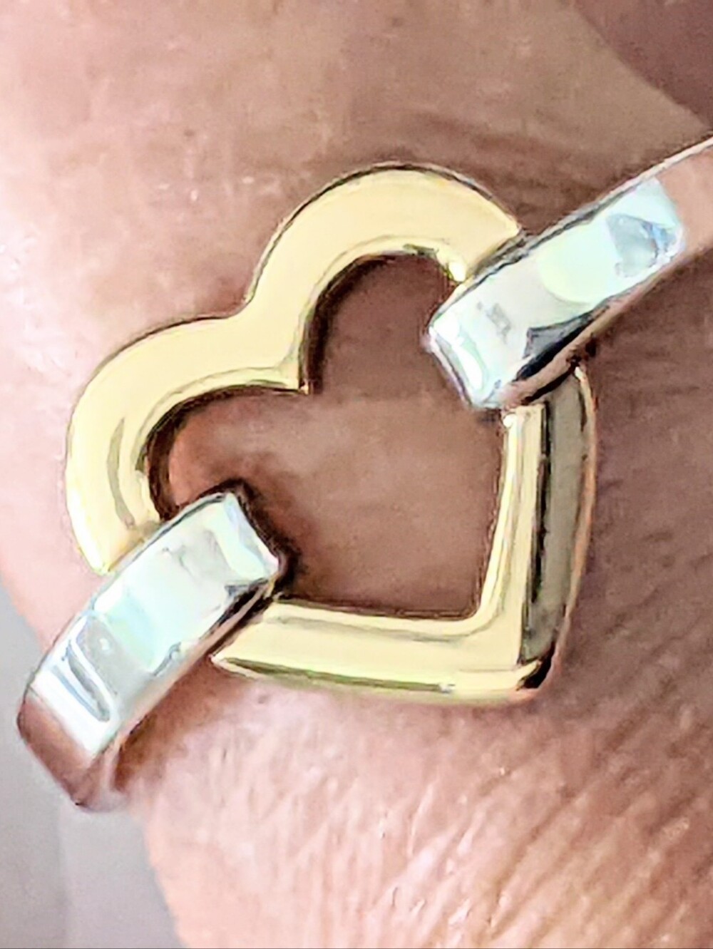 TIFFANY & CO. STERLING SILVER AND 18K YELLOW GOLD OPEN HEART RING - Picture 3 of 5